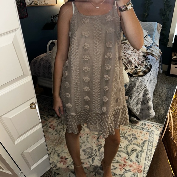 Simplee Beige Mini Dress - Picture 3 of 6